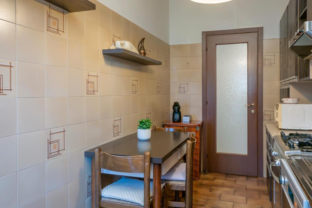Cozy Apartment Treviso 31 Милано Екстериор снимка