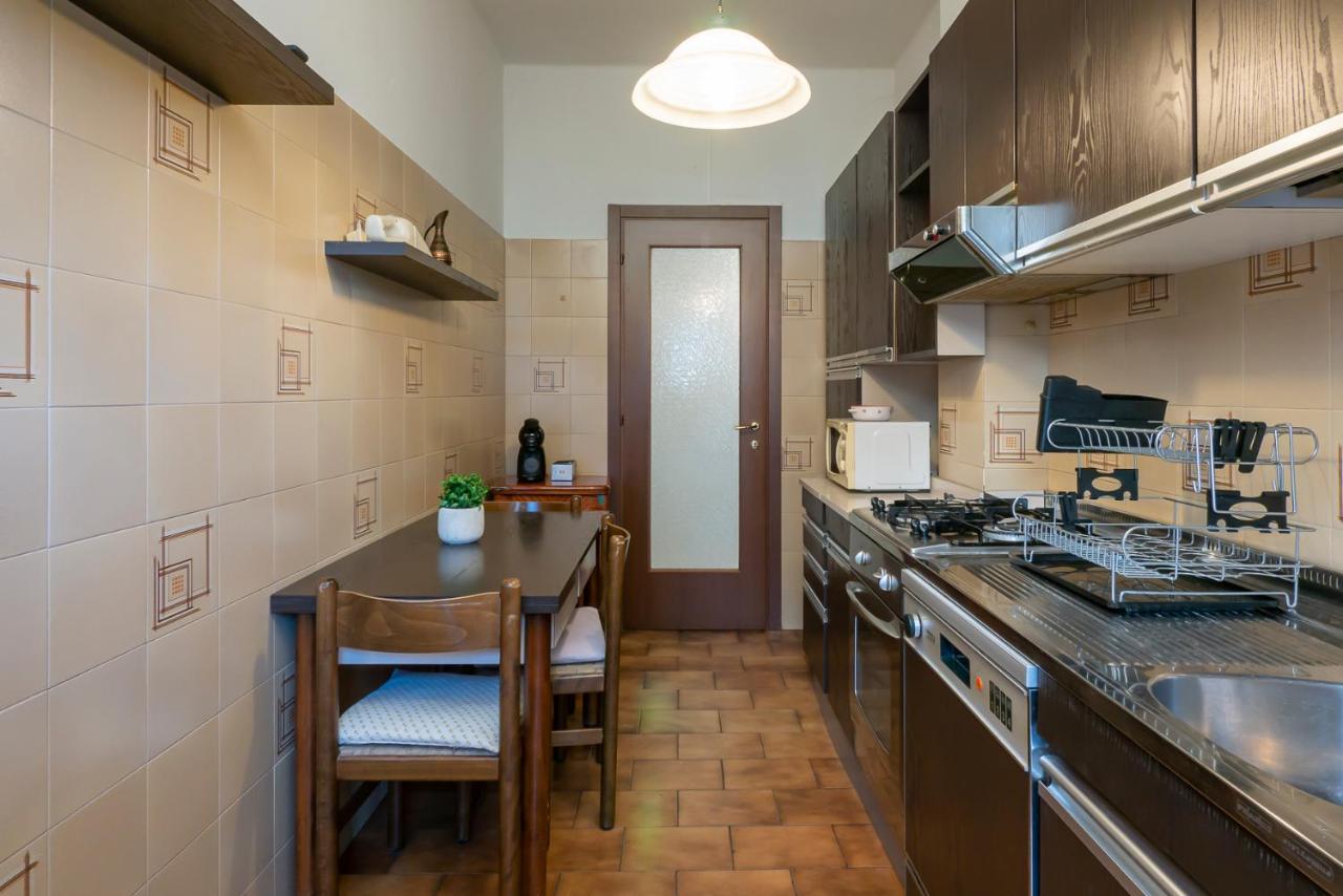 Cozy Apartment Treviso 31 Милано Екстериор снимка