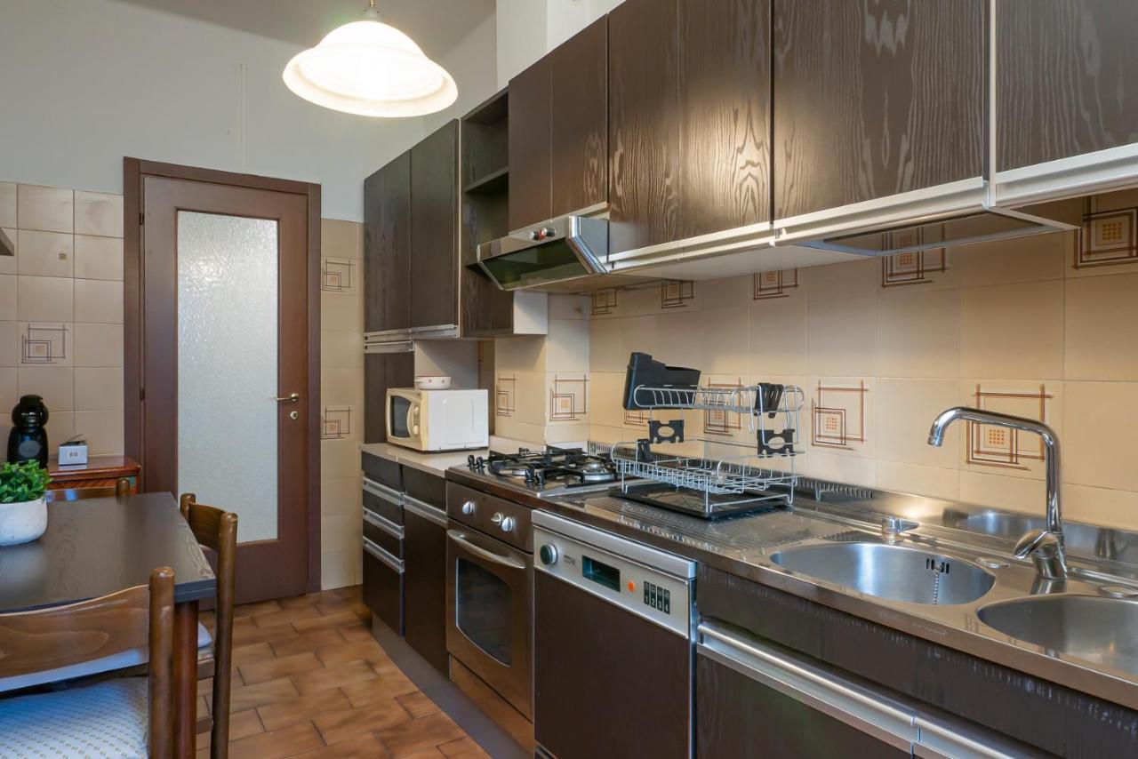Cozy Apartment Treviso 31 Милано Екстериор снимка
