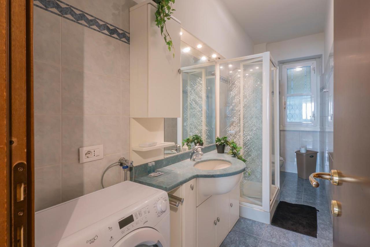 Cozy Apartment Treviso 31 Милано Екстериор снимка
